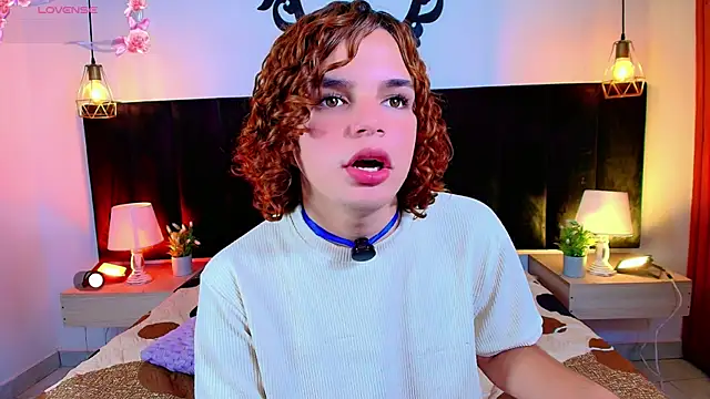 Skyee_angel Chat XXX in diretta