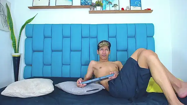 Stephen_Angel XXX чат на живо