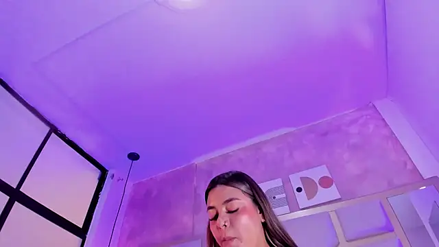 Chat +18 de madyjames ao vivo