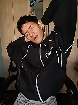 heyy_noah11 XXX чат на живо