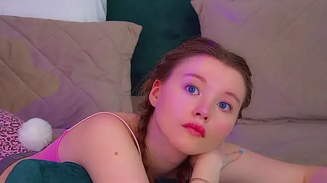 KeiraAsti live XXX chat