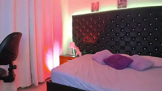Czat XXX na żywo – BellaRoge