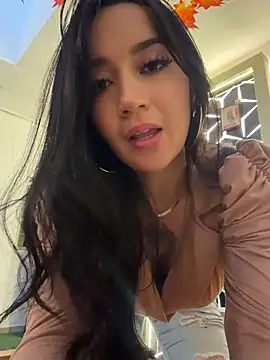EmmyEvans1 live XXX chat