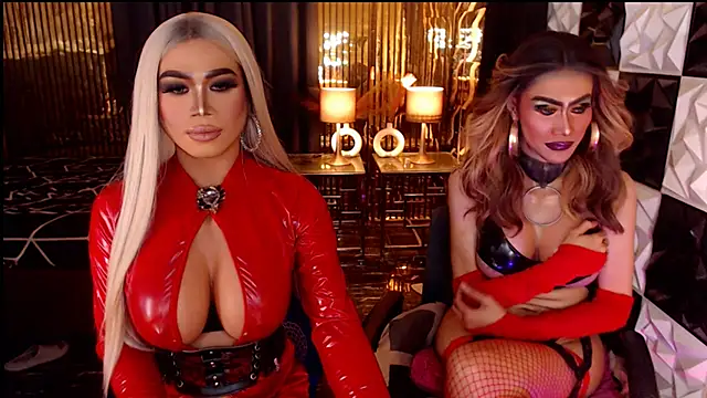 Chatroom XXX en direct de MonstrousCockDiva