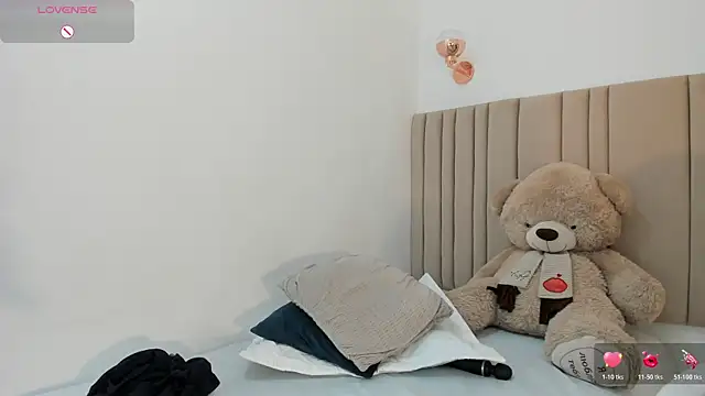izadii Live XXX Chat