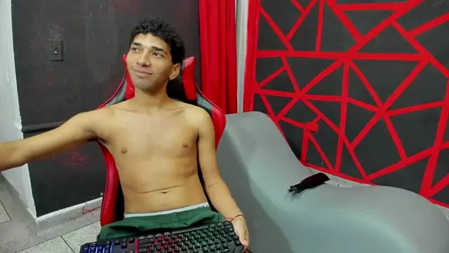efrain_boy live XXX chat