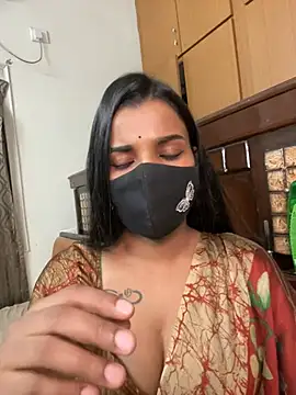 its_ur_flora's Webcam Show