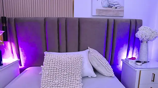 SaraLugo's Live XXX Chat