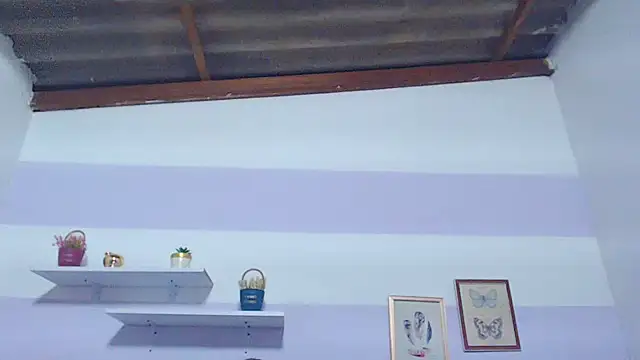 kimberlyvega XXX чат на живо