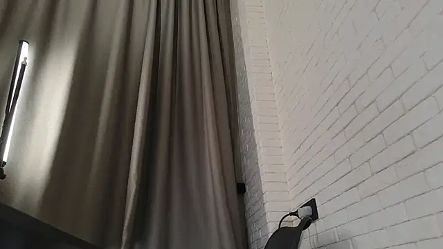 Chatroom XXX en direct de Alba_Casa