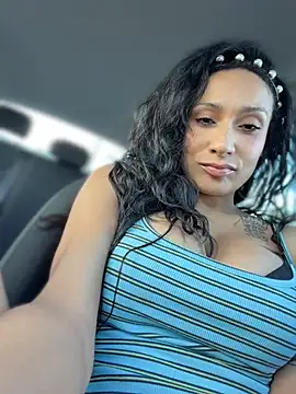 FerrariFrench's Live XXX Chat