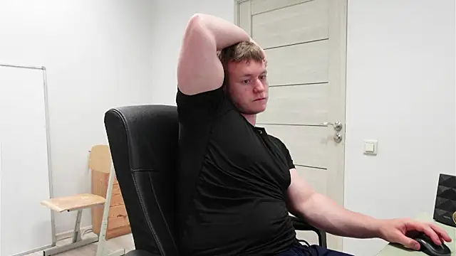 Richard_Dullas Chat XXX in diretta