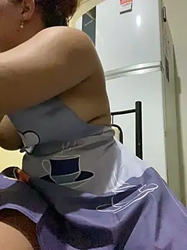 Show de naughty_curly69 na webcam