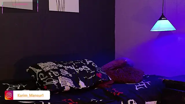 Chat +18 de Karim_mansur ao vivo