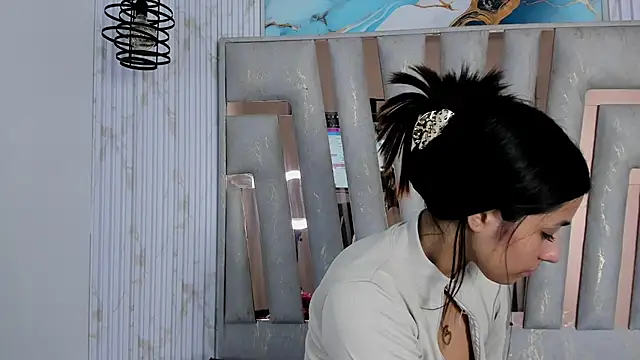 צ'אט XXX בשידור חי של ariah_cs