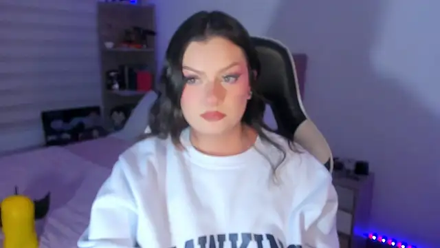 צ'אט XXX בשידור חי של OphelianaRose33