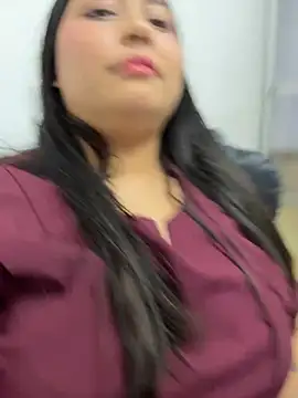 Chat +18 de Mia_Alanna ao vivo