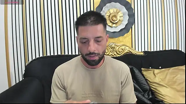 TommyDum Chat XXX in diretta