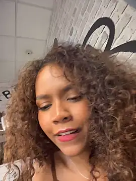 CurlyOopsieXXX Webcamshow