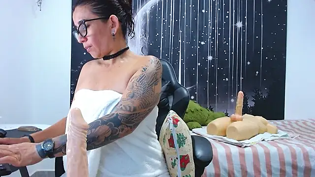 Hikaryfire's Live XXX Chat