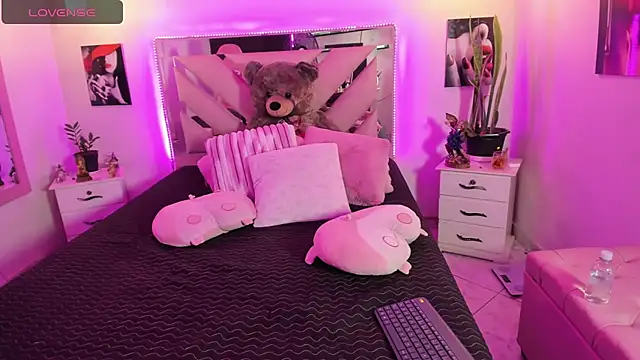 Chat +18 de Karly_moon ao vivo
