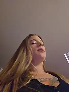Chat XXX en directo de Luna_Lynn
