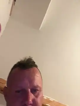 הופעת וובקאם של Hornybiboy66