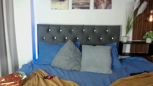 emma_cut3_'s Live XXX Chat