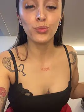 RinNox Adlı Modelin Canlı XXX Sohbeti