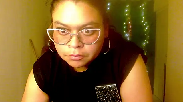 Chat +18 de xiomara1609 ao vivo