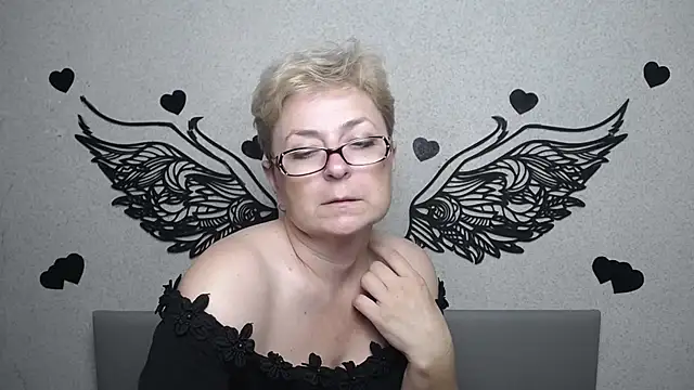 EmiliaGree Live XXX-chat