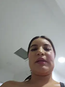 Pretty_Julieta live XXX chat