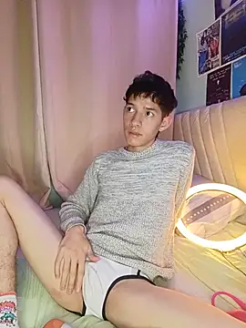 heyy_noah11's Live XXX Chat