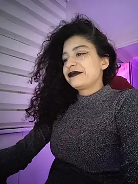 Miss_Carmilla: онлайн-секс-чат