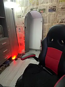 Chat +18 de i_am_nina_ ao vivo