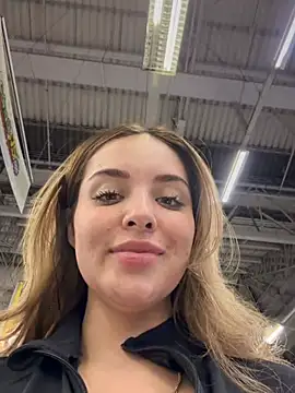 Alirawrz's Live XXX Chat