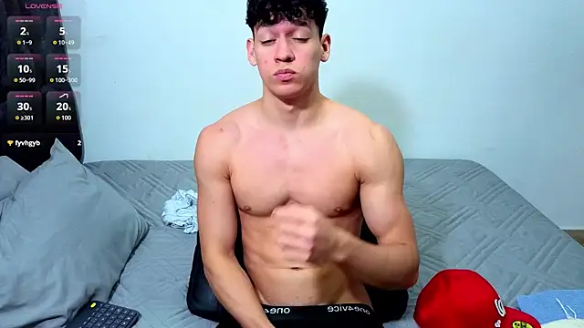Chat +18 de Luke_Muscle ao vivo