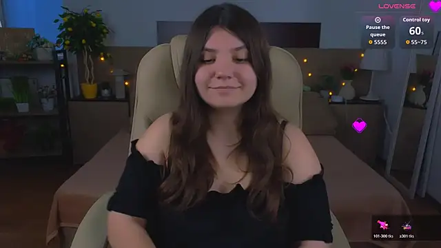 Viola__Shy live XXX chat