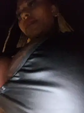 XXX chat uživo modela DarkDea