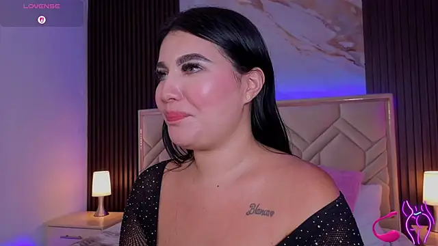 MiaaFarrel live XXX chat