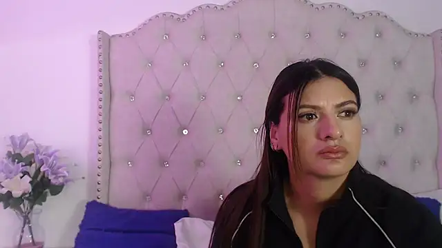 Abril_Squirt Chat XXX in diretta