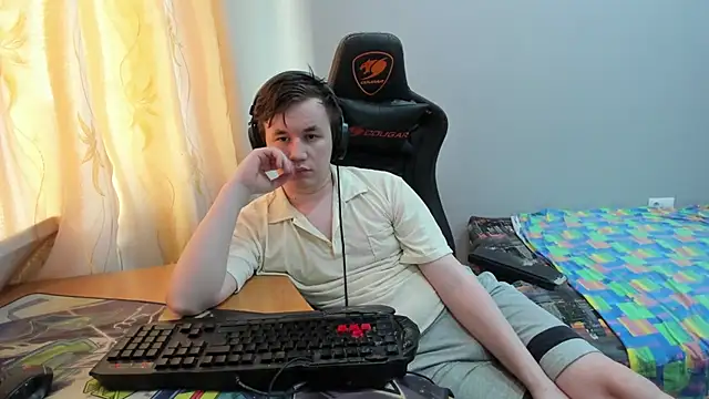 Show modela iliaskrislove na web-kameri