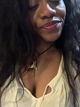 NatalieGainer_goodies' Live XXX Chat