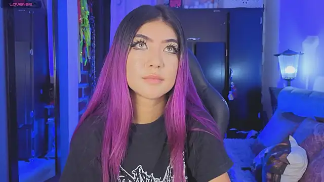 Chat +18 de Katyuska_Sg1 ao vivo