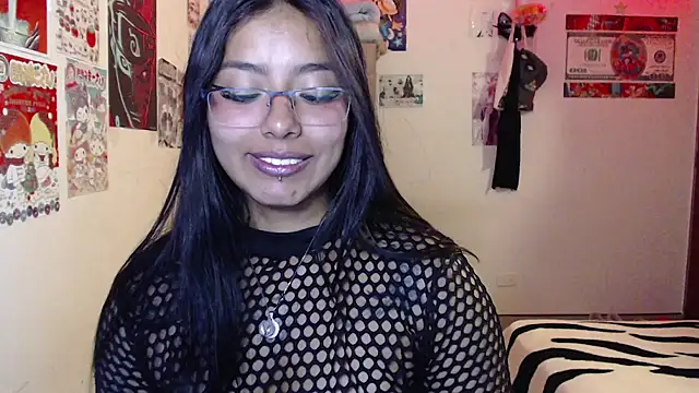 Katta_ossa Chat XXX in diretta