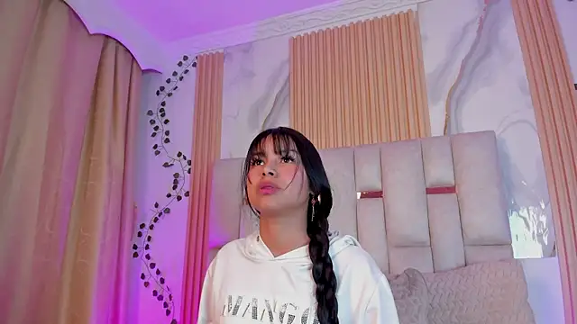 Zasha_nm's Live XXX Chat
