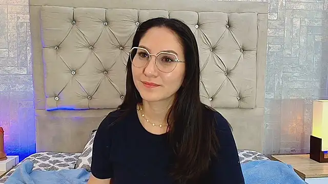Chat +18 de Antonella_Saa ao vivo