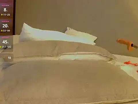 Enzoo98_ élő XXX-chatje