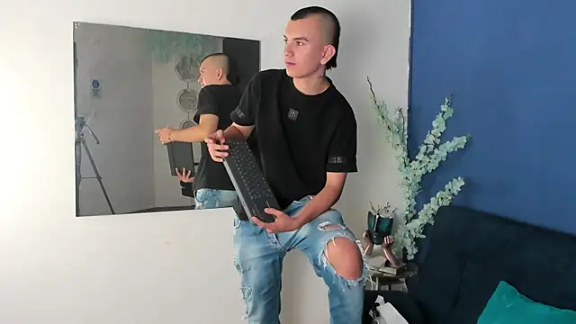 دردشة Rowan_Cley الجنسية المباشرة