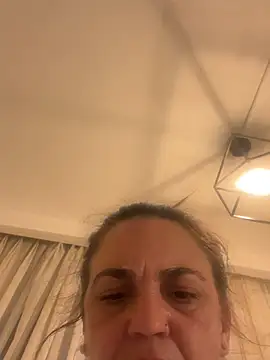 צ'אט XXX בשידור חי של tttttyta